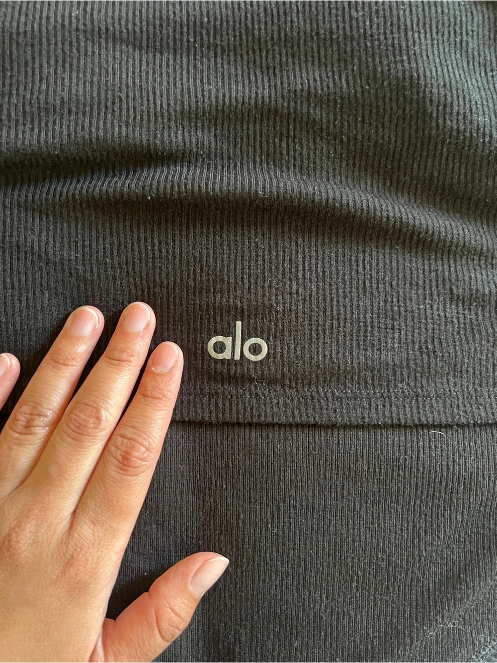 ALO Yoga excellent pre